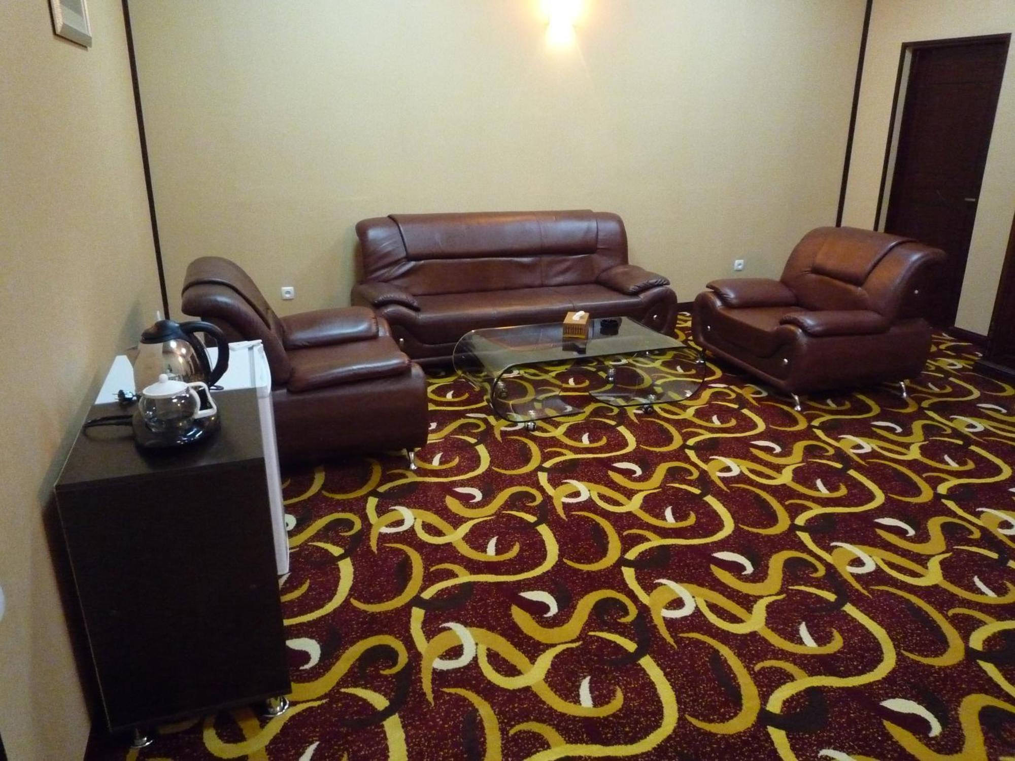 Dangara Hotel Kokand Buitenkant foto