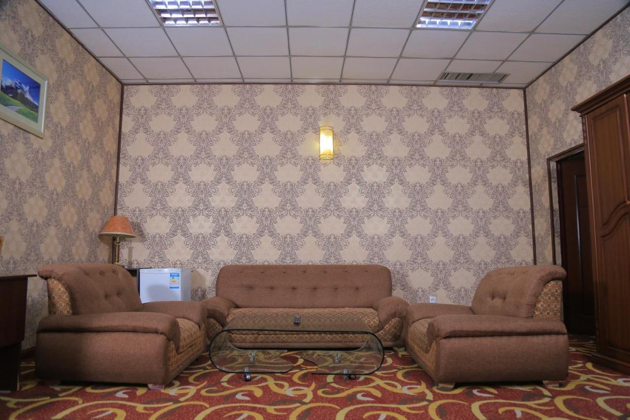 Dangara Hotel Kokand Buitenkant foto